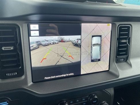 Used 2024 Ford Bronco Outer Banks image 17