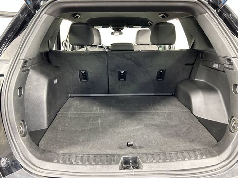 Used 2025 Chevrolet Equinox LT AWD/4WD image 19
