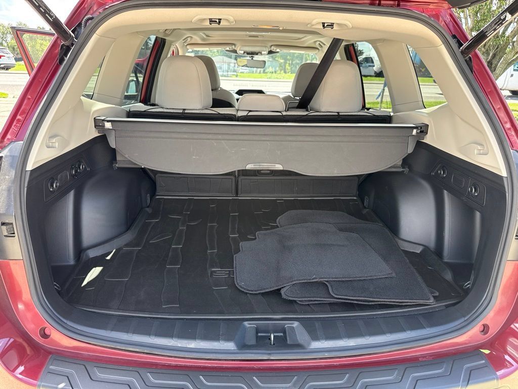 Used 2024 Subaru Forester Premium AWD/4WD image 24