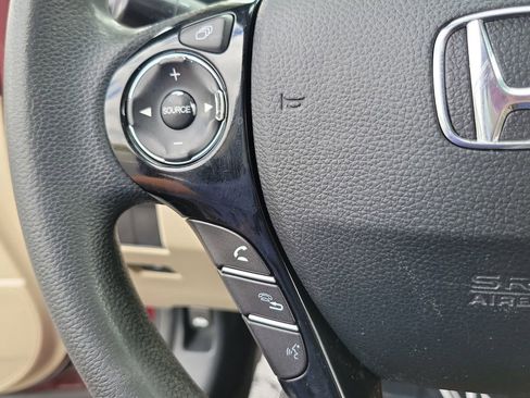 Used 2016 Honda Accord LX image 17