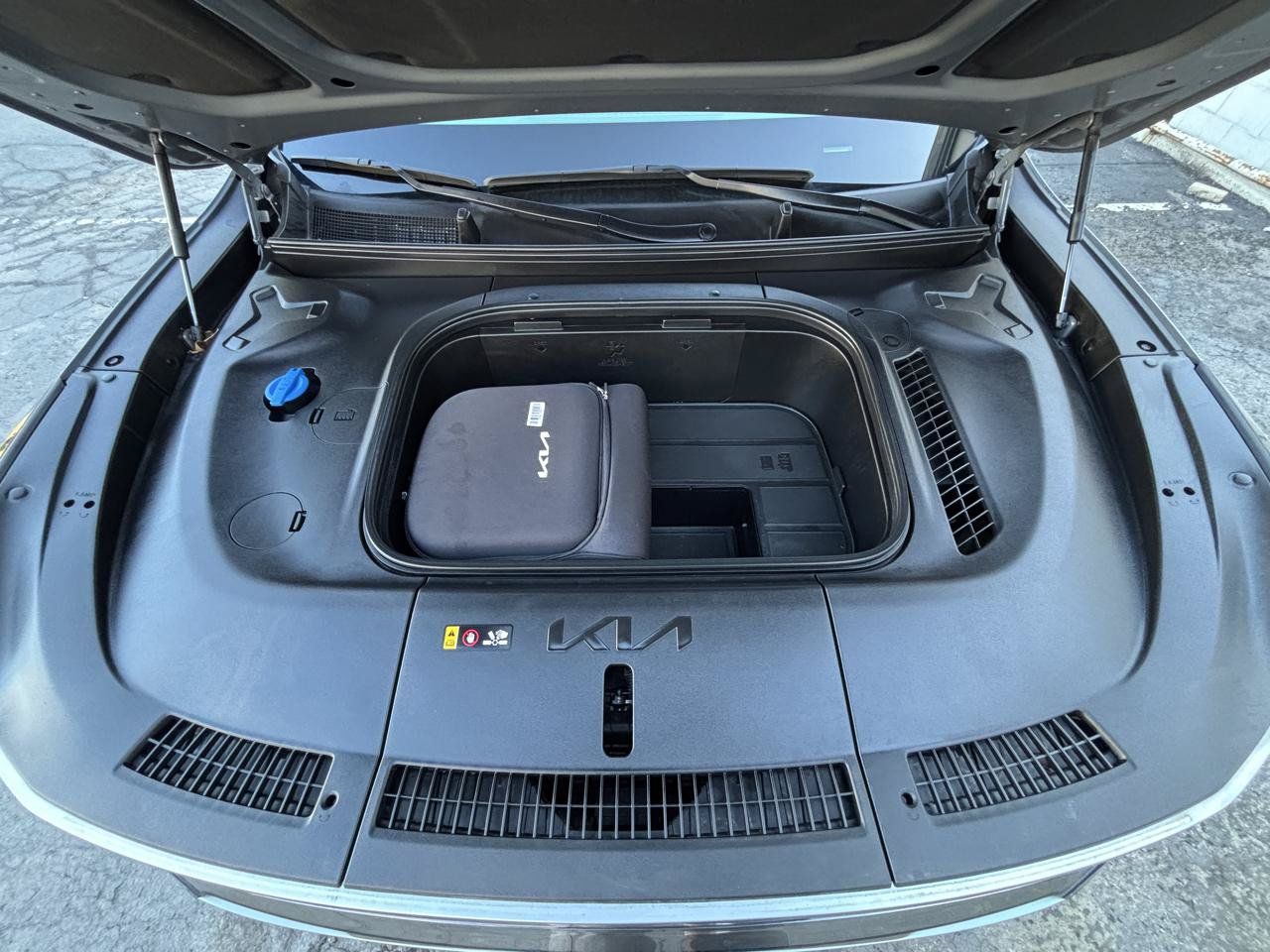 Used 2024 Kia EV9 Land AWD/4WD image 25