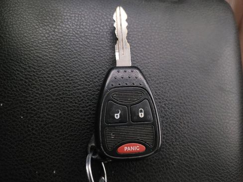 Used 2014 Jeep Wrangler Unlimited Sahara w/ Dual Top Group AWD/4WD image 32