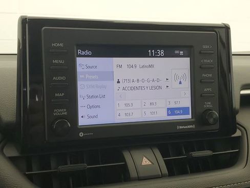 Used 2022 Toyota RAV4 LE image 27