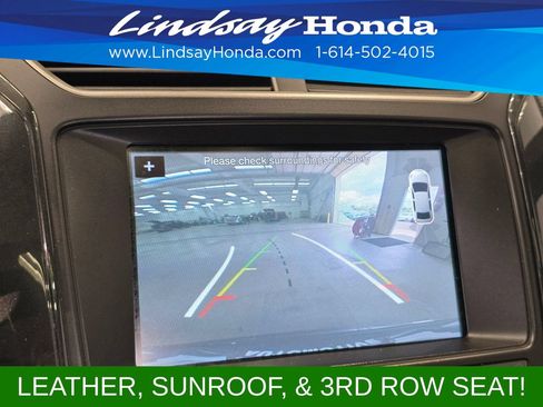 Used 2018 Ford Explorer XLT w/ Equipment Group 202A FWD image 17