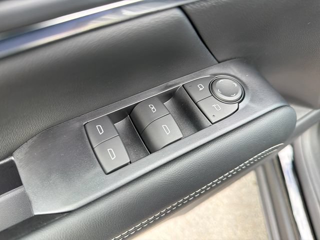 New 2027 GMC Terrain Elevation w/ Elevation Premium Package FWD image 16