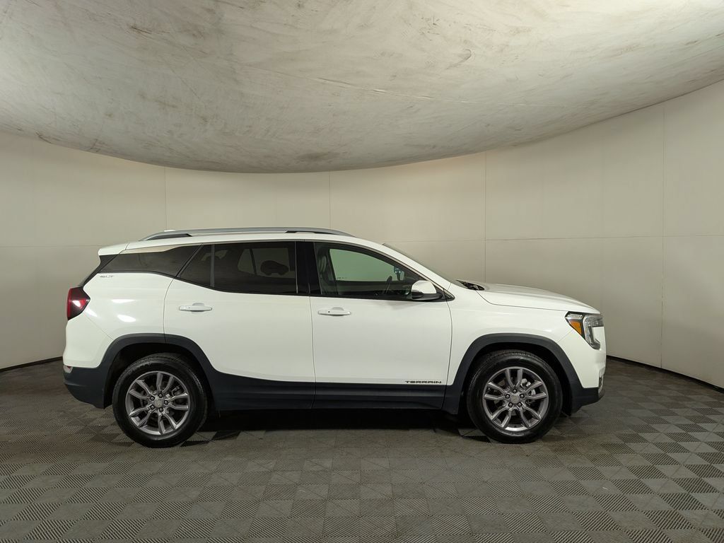 Certified 2024 GMC Terrain SLT AWD/4WD image 6