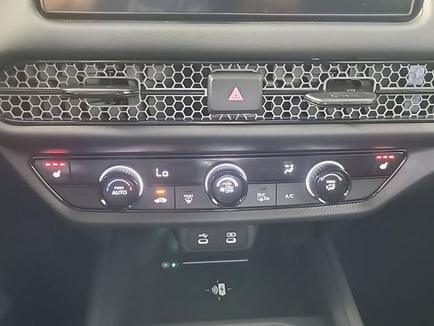 Certified 2026 Honda HR-V Sport image 28