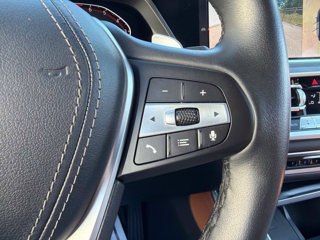 Used 2022 BMW X5 xDrive40i w/ Parking Assistance Package AWD/4WD image 31