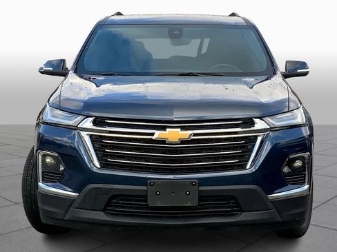 Used 2023 Chevrolet Traverse LT FWD image 3