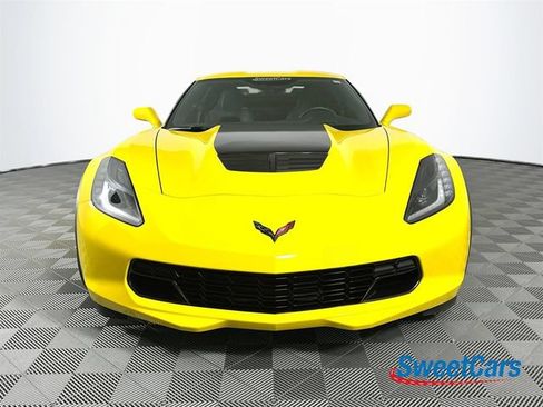 Used 2015 Chevrolet Corvette Z06 w/ 3LZ Preferred Equipment Group RWD image 2