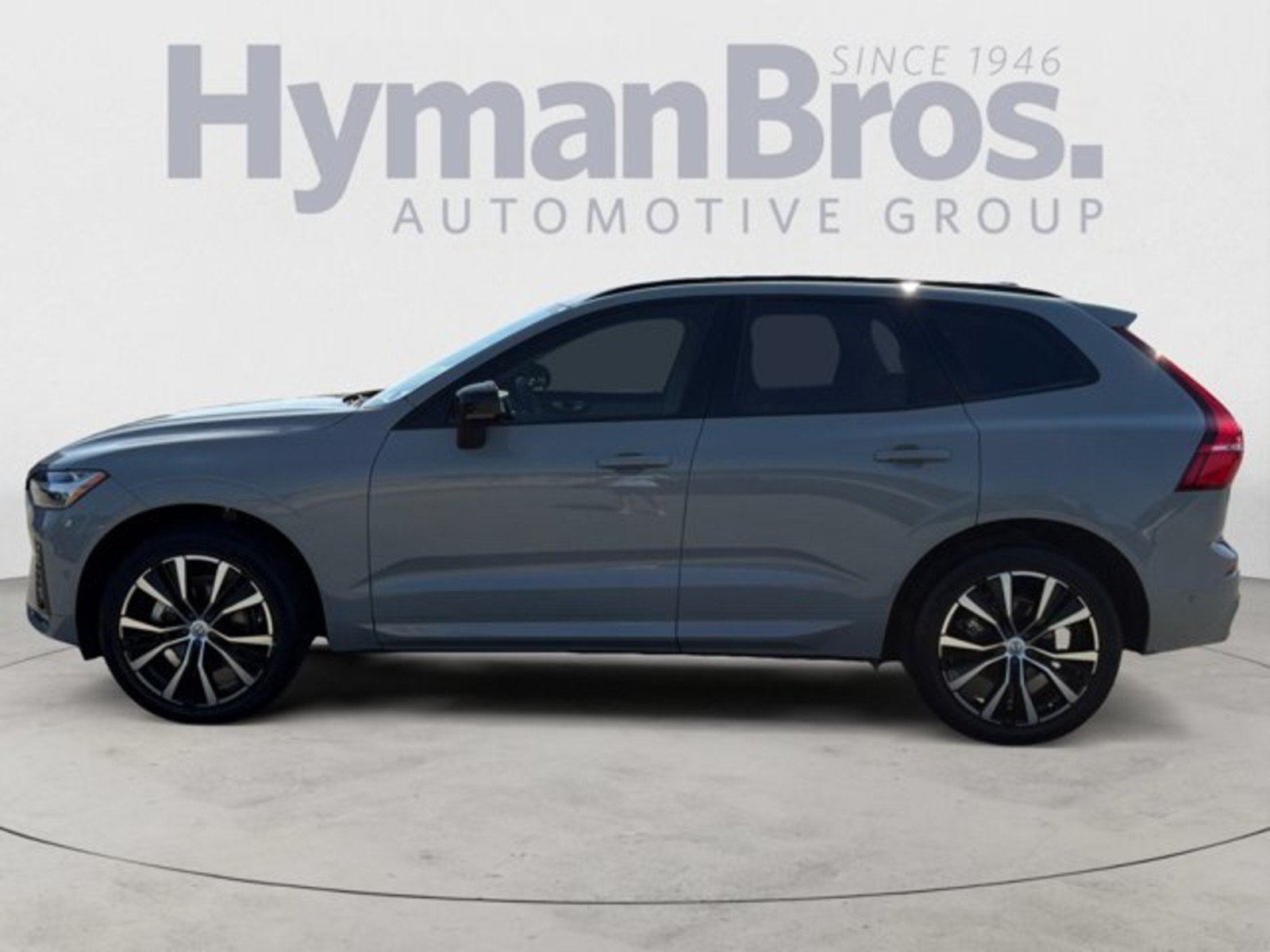 Used 2025 Volvo XC60 B5 Plus w/ Protection Package Premier AWD/4WD image 6