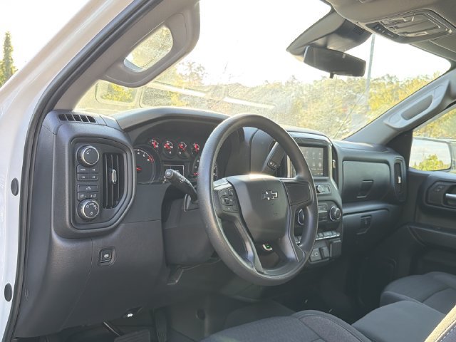 Used 2024 Chevrolet Silverado 1500 Custom Trail Boss w/ LPO, Dark Essentials Package AWD/4WD image 10