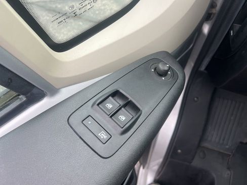 Used 2021 RAM ProMaster 2500 w/ Convenience Group image 9