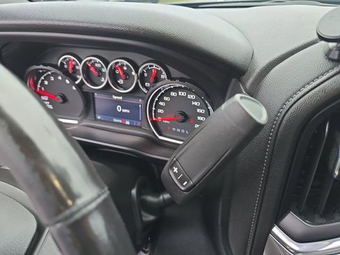 Certified 2020 Chevrolet Silverado 1500 RST image 17