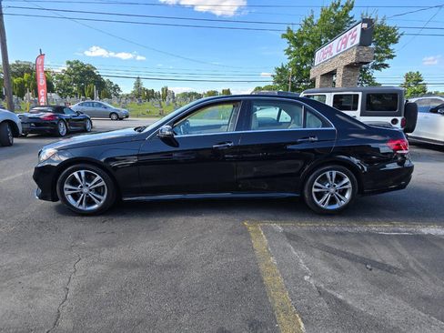 Used 2015 Mercedes-Benz E 250 BlueTEC 4MATIC Sedan w/ Premium 1 Package image 6