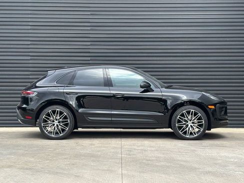 Certified 2026 Porsche Macan image 8