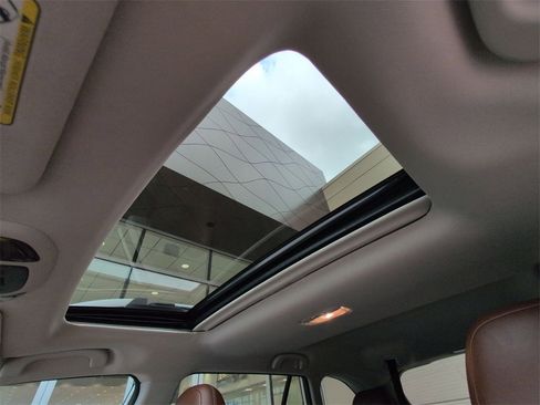 Used 2021 Subaru Outback Touring XT image 12