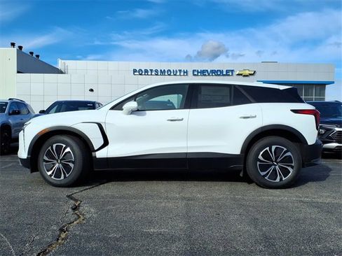 New 2026 Chevrolet Blazer EV LT image 3