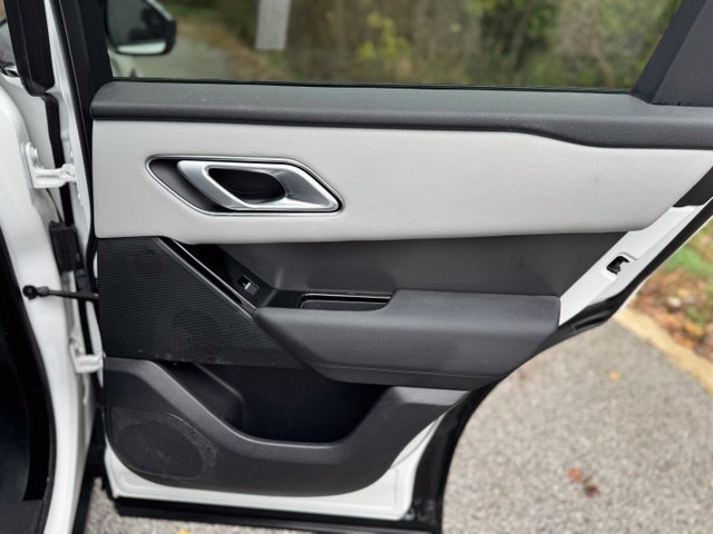 Used 2024 Land Rover Range Rover Velar Dynamic SE AWD/4WD image 15