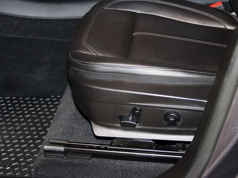 Used 2022 Alfa Romeo Stelvio Ti image 38