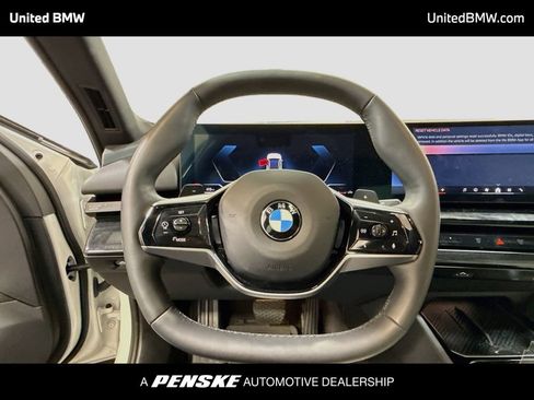 Certified 2024 BMW 530i w/ Convenience Package RWD image 13
