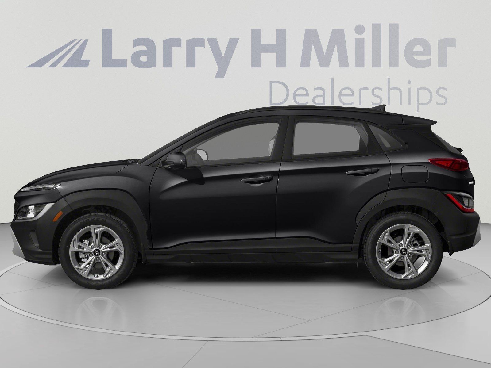 Used 2023 Hyundai Kona SEL FWD image 3