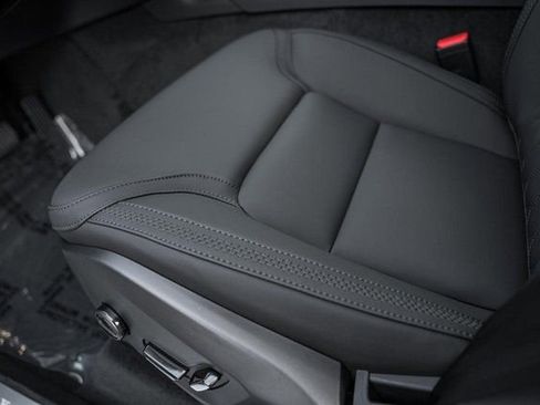 New 2026 Volvo XC90 B6 Plus w/ Protection Package Premier image 31