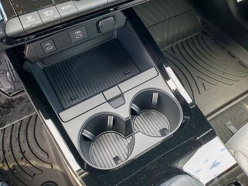 New 2026 Toyota Prius LE image 12