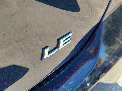 Used 2025 Toyota Camry LE image 8