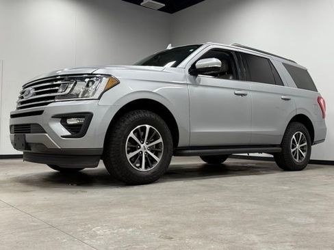 Used 2020 Ford Expedition XLT w/ Equipment Group 201A image 5