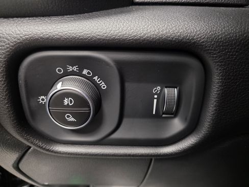 New 2026 RAM 2500 Big Horn AWD/4WD image 15