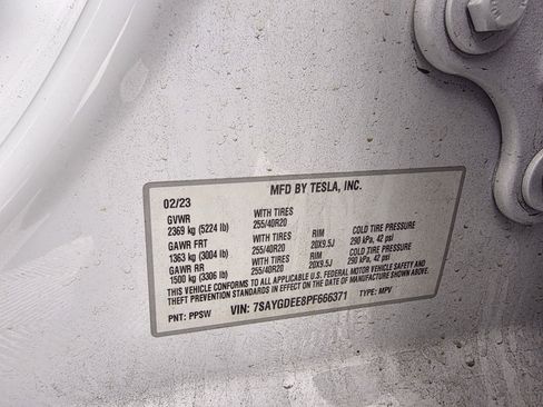 Used 2023 Tesla Model Y Long Range image 25