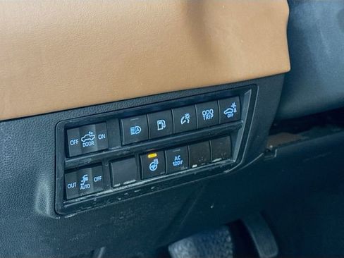 Used 2024 Toyota Tundra 1794 Edition image 12