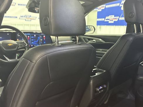 Used 2026 Chevrolet Traverse LT AWD/4WD image 39