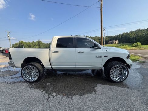 Used 2016 RAM 1500 Lone Star RWD image 2
