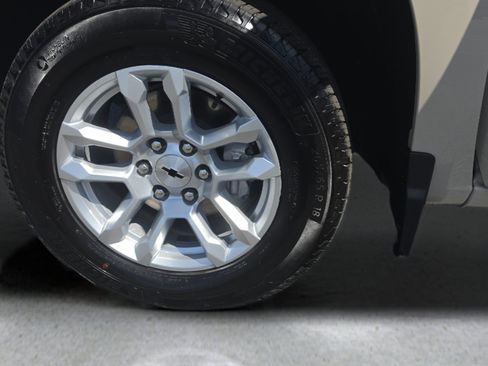 Used 2026 Chevrolet Silverado 1500 RST AWD/4WD image 12