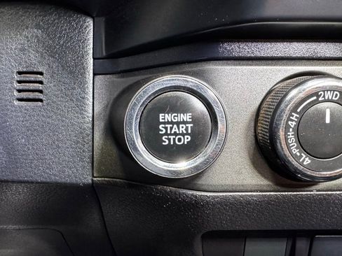 Used 2023 Toyota Tacoma TRD Off-Road image 30