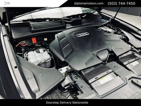 Used 2021 Audi Q8 Prestige AWD/4WD image 45