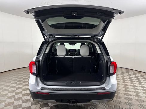 New 2026 Ford Explorer Active w/ Active Comfort Package RWD image 31