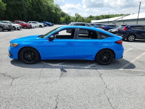 Used 2024 Honda Civic Sport image 2
