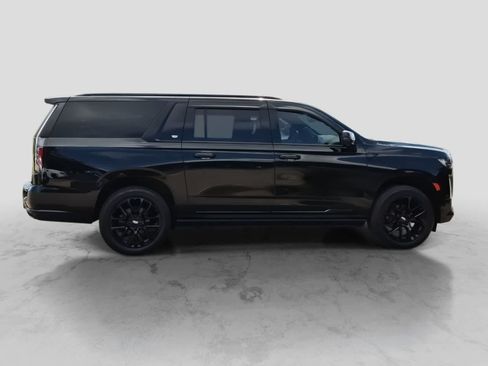 Used 2022 Cadillac Escalade ESV Sport w/ Touring Package AWD/4WD image 9