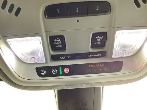 Used 2021 Chevrolet Traverse RS w/ LPO, Floor Liner Package AWD/4WD image 29