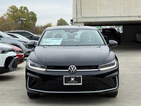 New 2026 Volkswagen Jetta SE image 3
