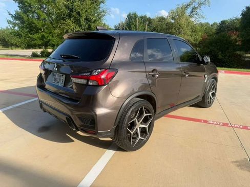 Used 2020 Mitsubishi Outlander Sport ES FWD image 3