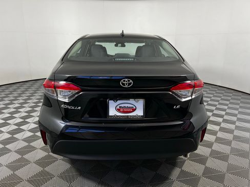 Certified 2025 Toyota Corolla LE image 6