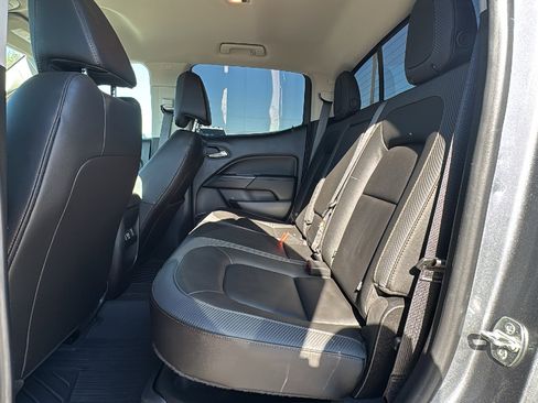 Used 2022 GMC Canyon AT4 image 14