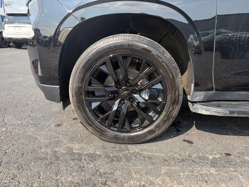 Used 2023 Chevrolet Tahoe RST AWD/4WD image 23