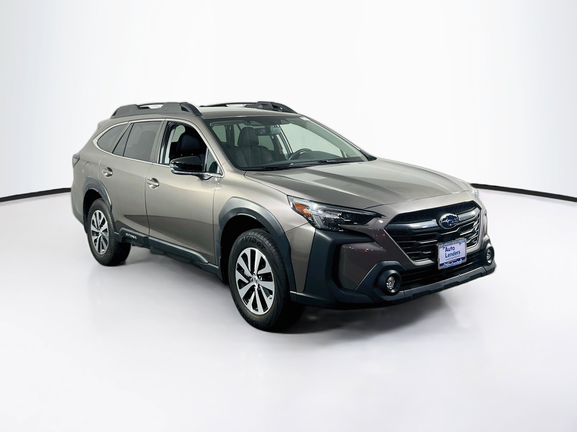 Used 2024 Subaru Outback Premium w/ Popular Package #1 AWD/4WD image 3