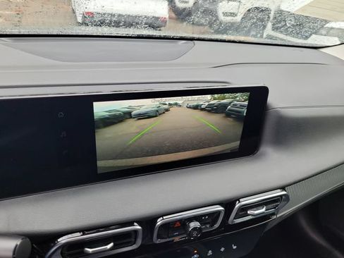 New 2027 Nissan Sentra SV w/ SV Convenience Package FWD image 26