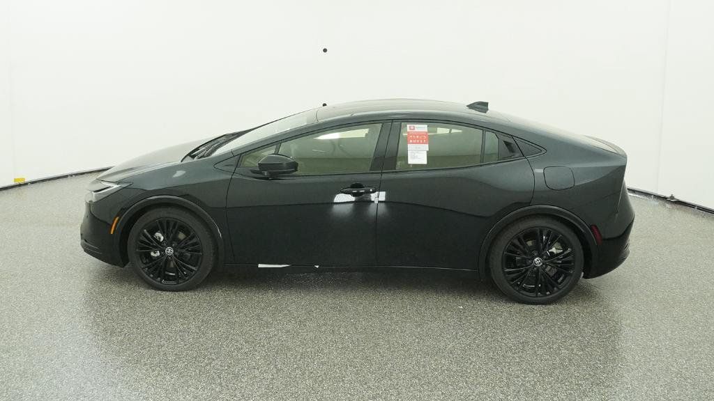 New 2026 Toyota Prius Plug-In Hybrid FWD image 9